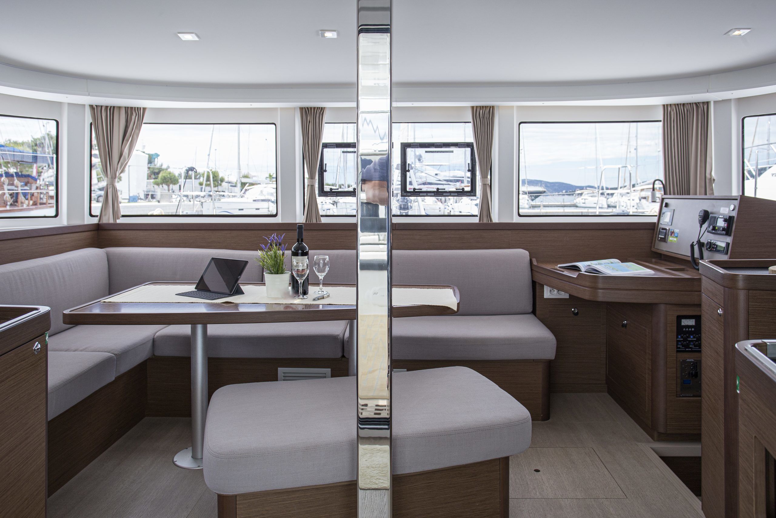 Lagoon 42 | Amfitrite