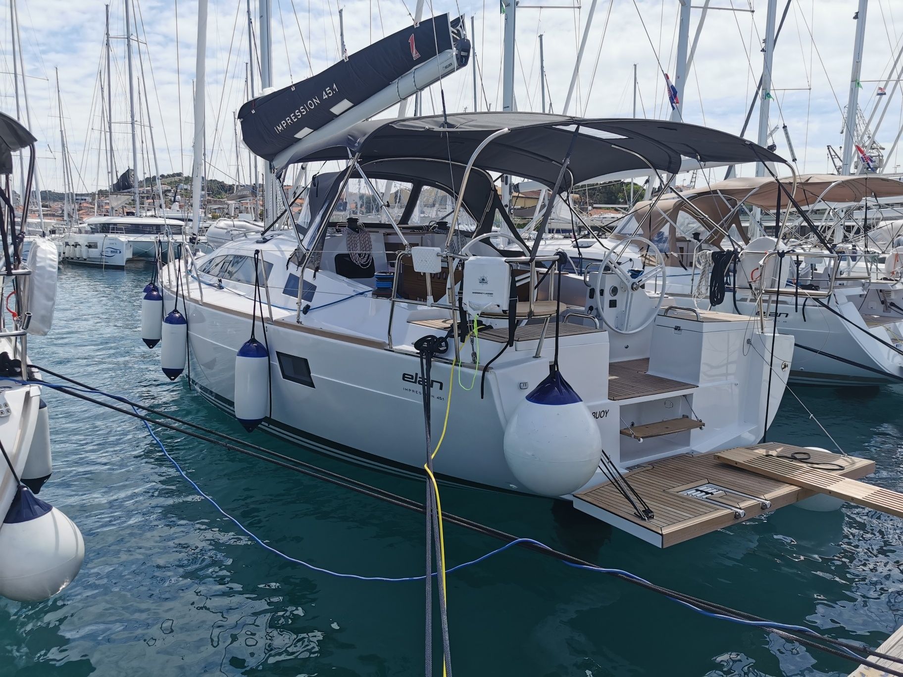 Elan 45.1 Impression | Bad Buoy