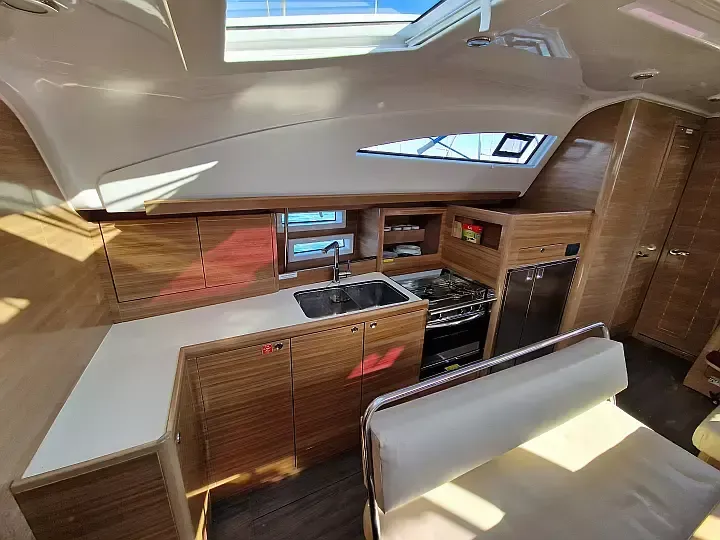 Elan 45.1 Impression | Bad Buoy