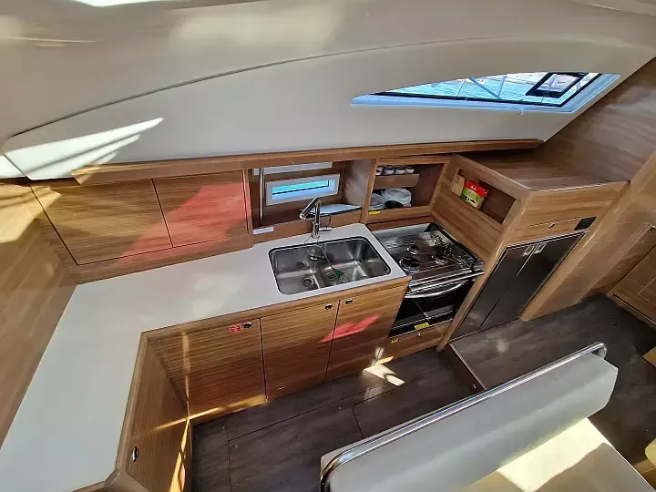 Elan 45.1 Impression | Bad Buoy