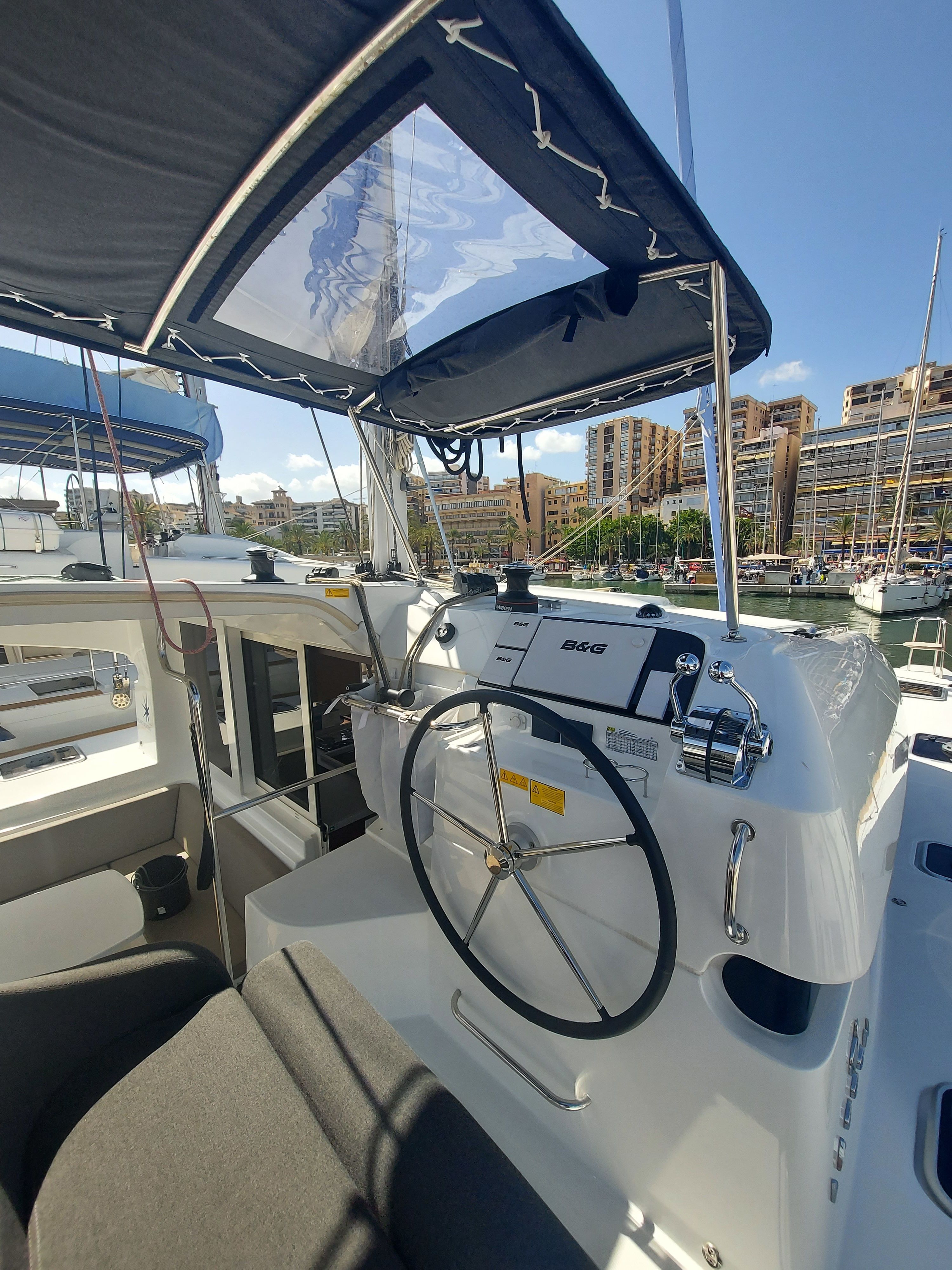 Lagoon 40 | The Dove