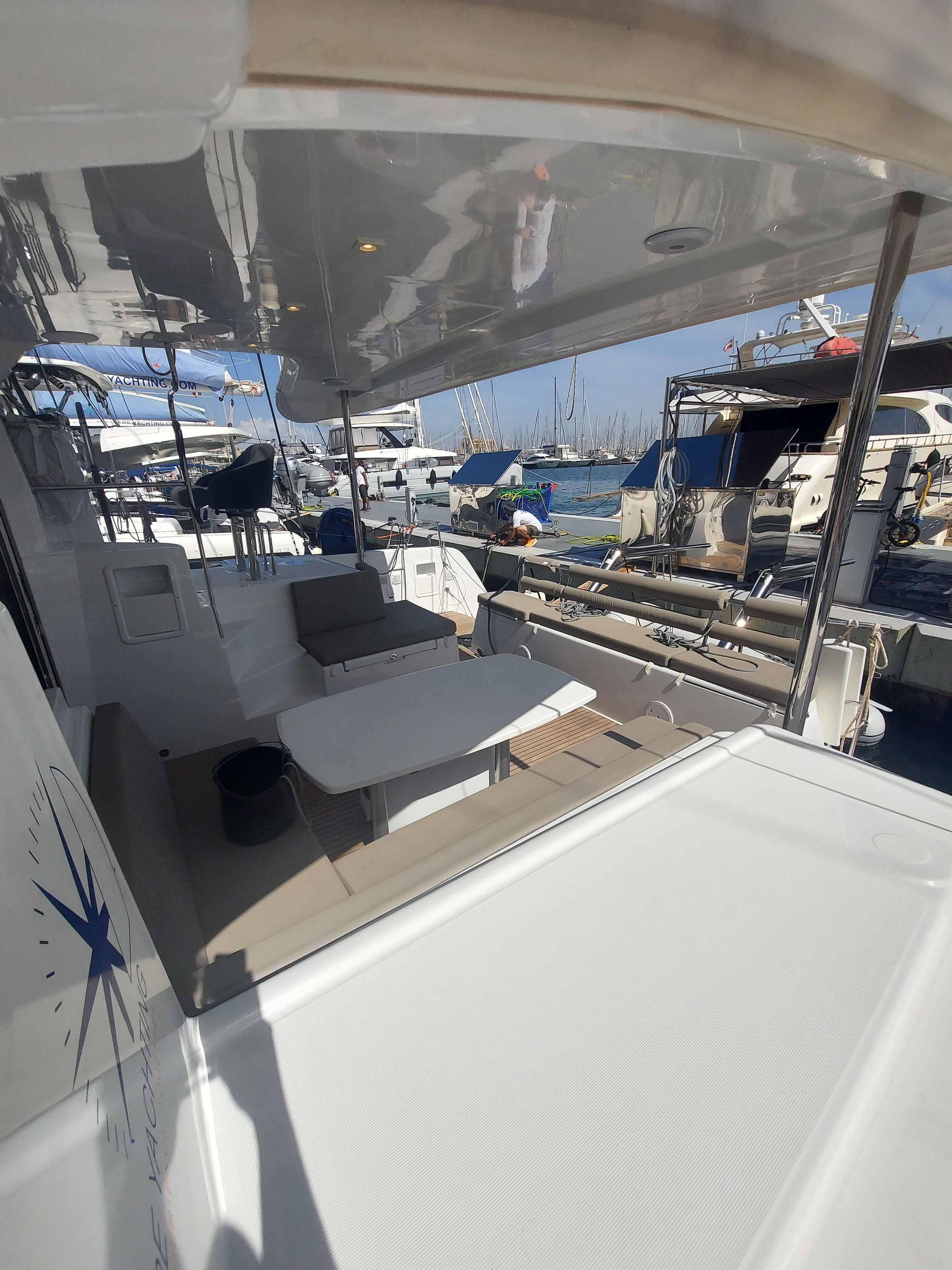 Lagoon 40 | The Dove