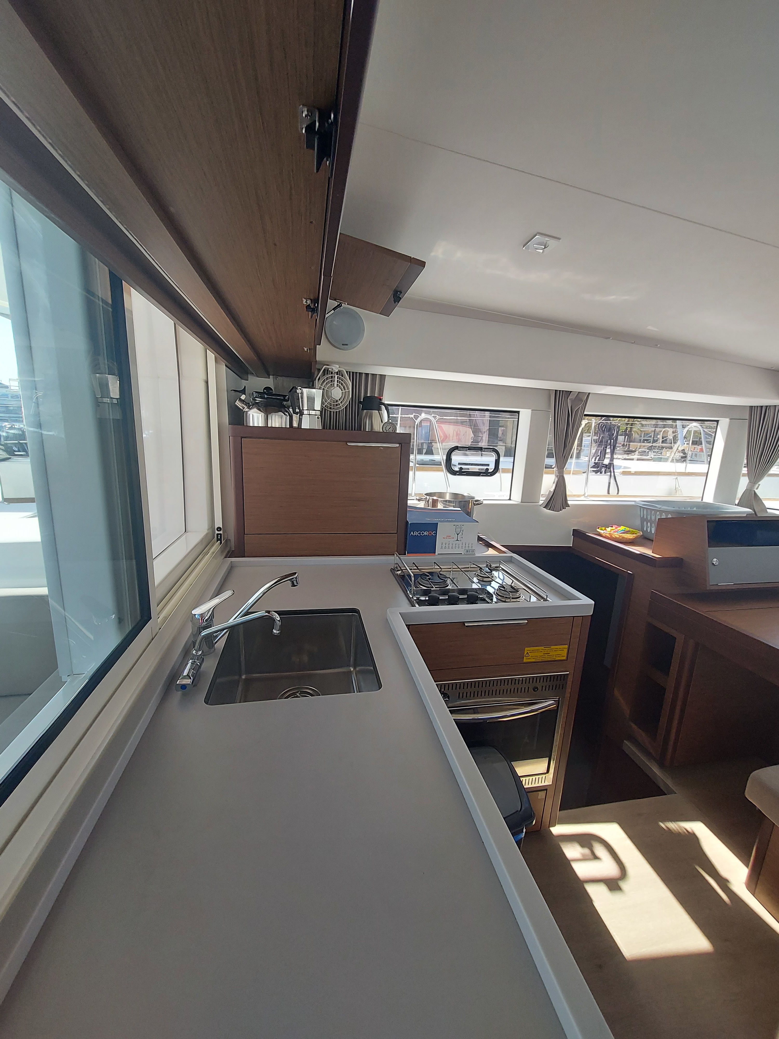 Lagoon 40 | The Dove