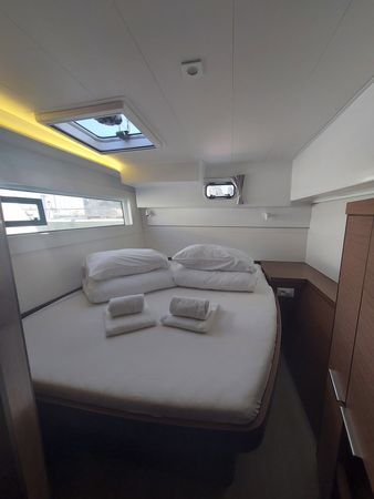 Lagoon 40 | The Dove