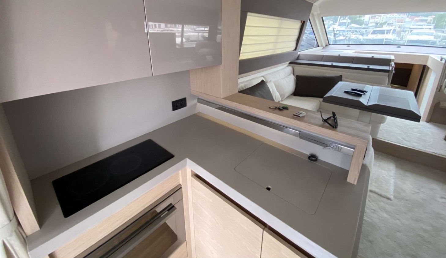 Beneteau Monte Carlo 5 | Sundowner