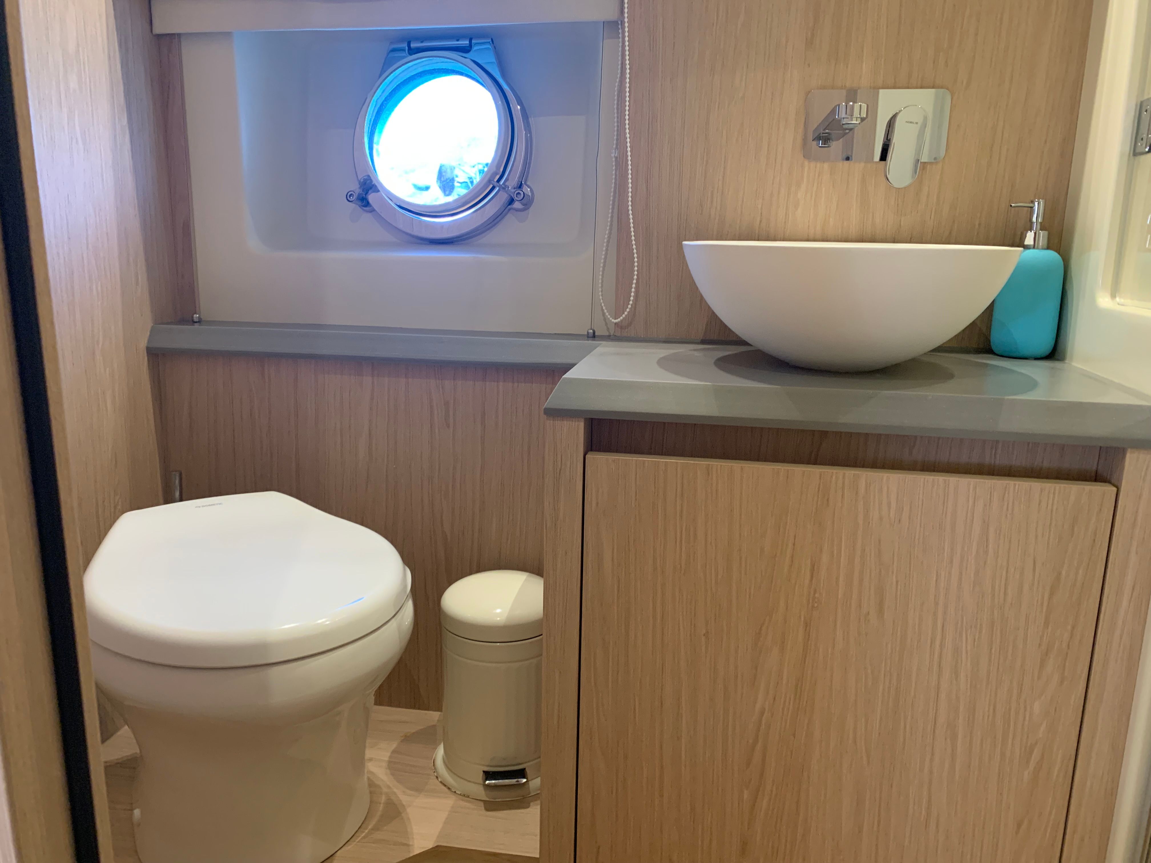 Beneteau Monte Carlo 5 | Sundowner