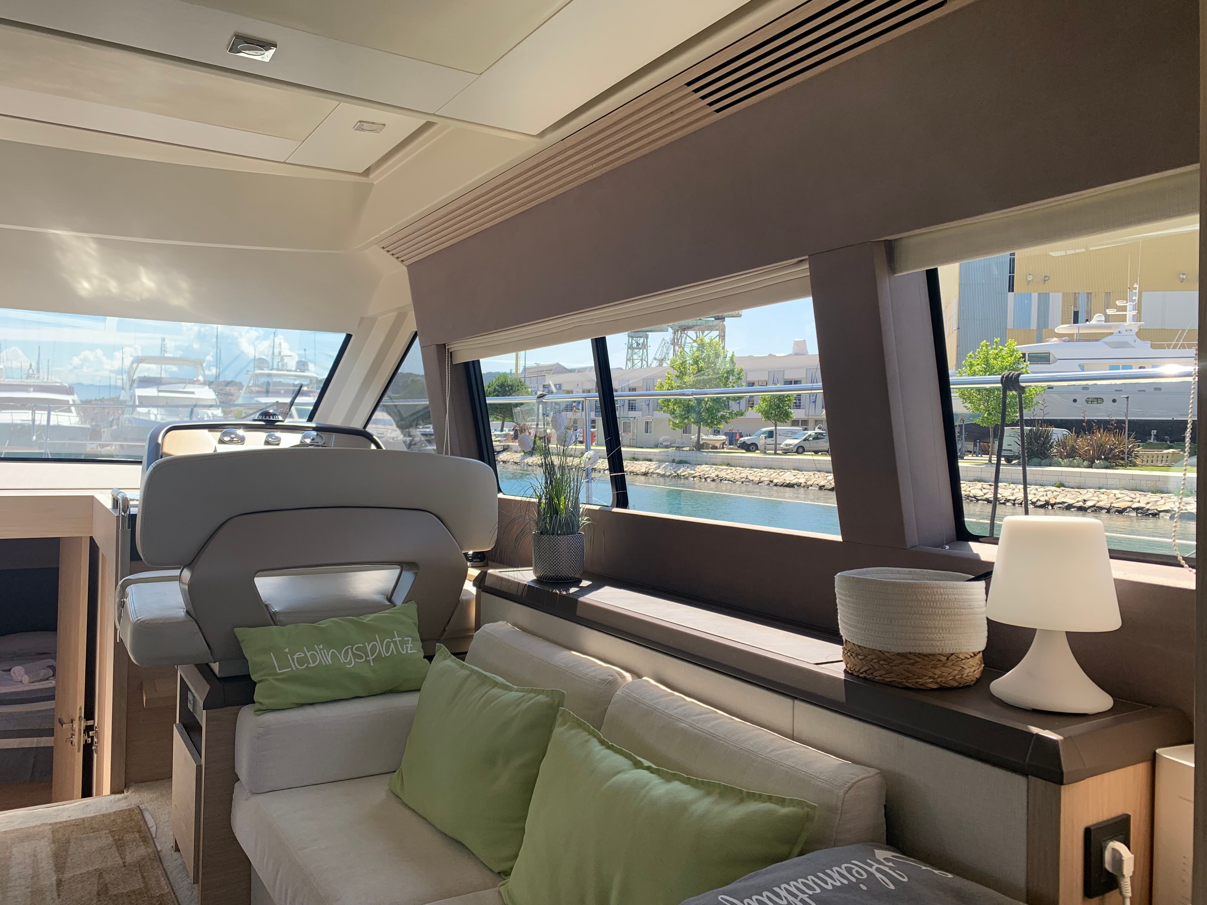 Beneteau Monte Carlo 5 | Sundowner