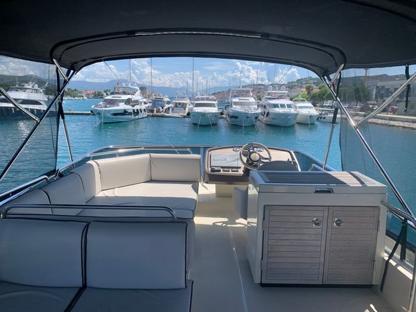 Beneteau Monte Carlo 5 | Sundowner