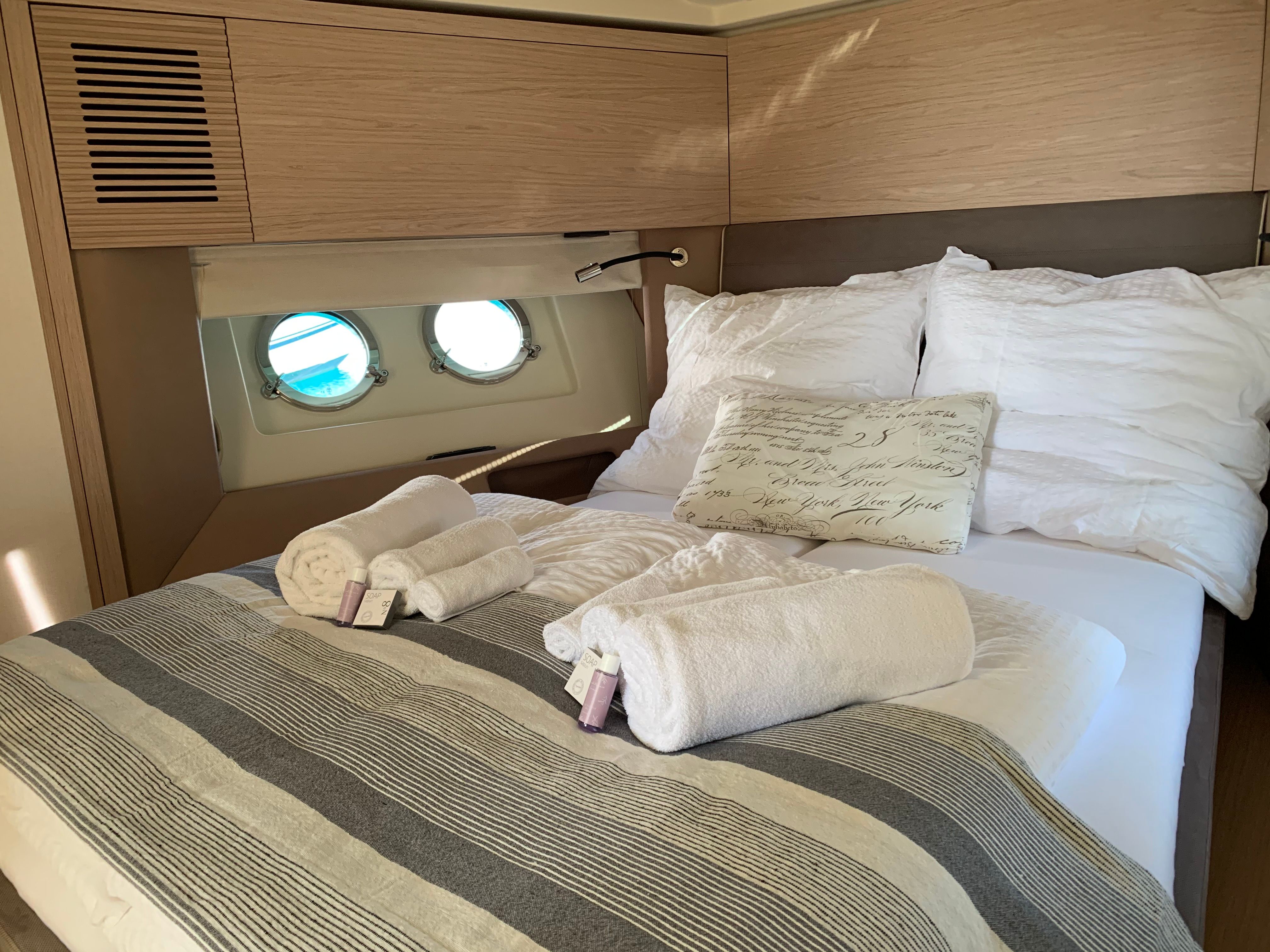 Beneteau Monte Carlo 5 | Sundowner