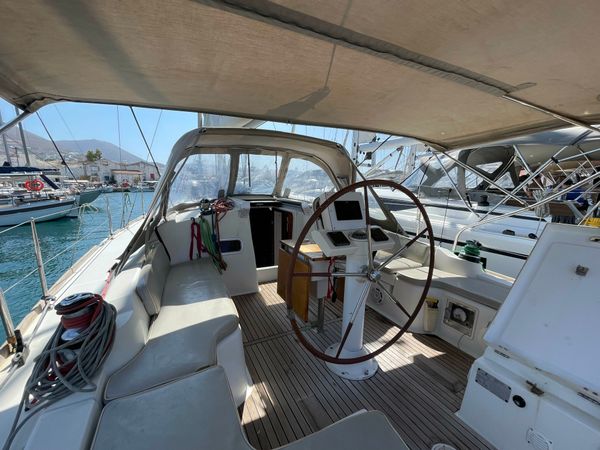 Beneteau Oceanis 37 | Wind of Change