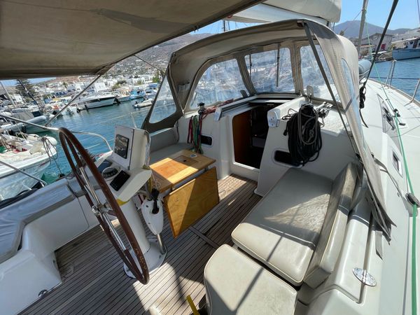 Beneteau Oceanis 37 | Wind of Change