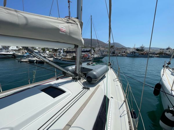 Beneteau Oceanis 37 | Wind of Change