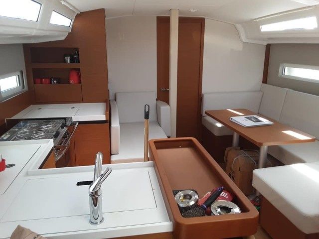 Jeanneau Sun Odyssey 410 | Circe