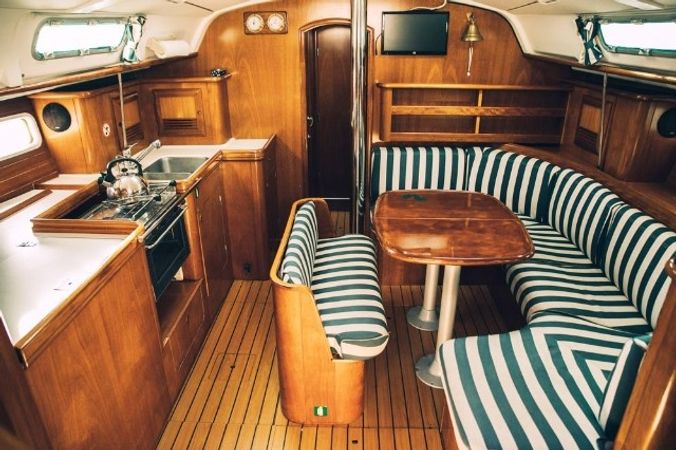 Beneteau Oceanis Clipper 411 | Erika