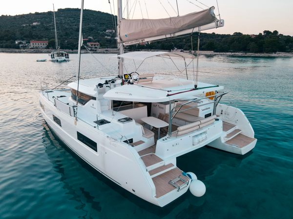 Lagoon 46 | Constellation