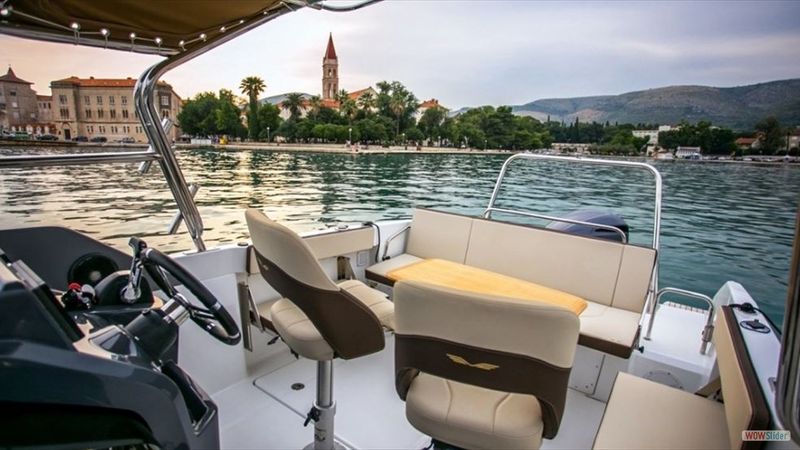 Beneteau Flyer 7.7 | Sundeck
