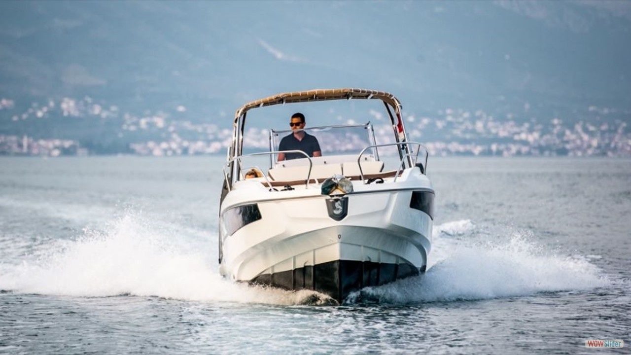Beneteau Flyer 7.7 | Sundeck