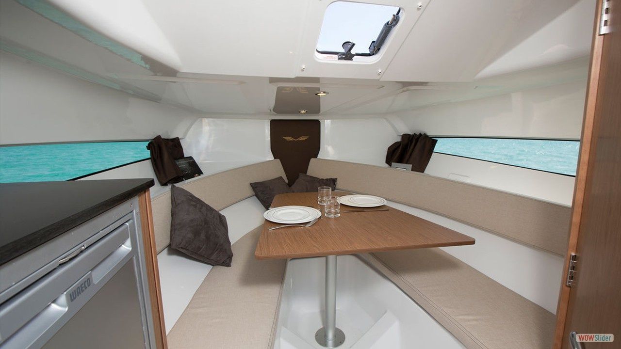 Beneteau Flyer 7.7 | Sundeck