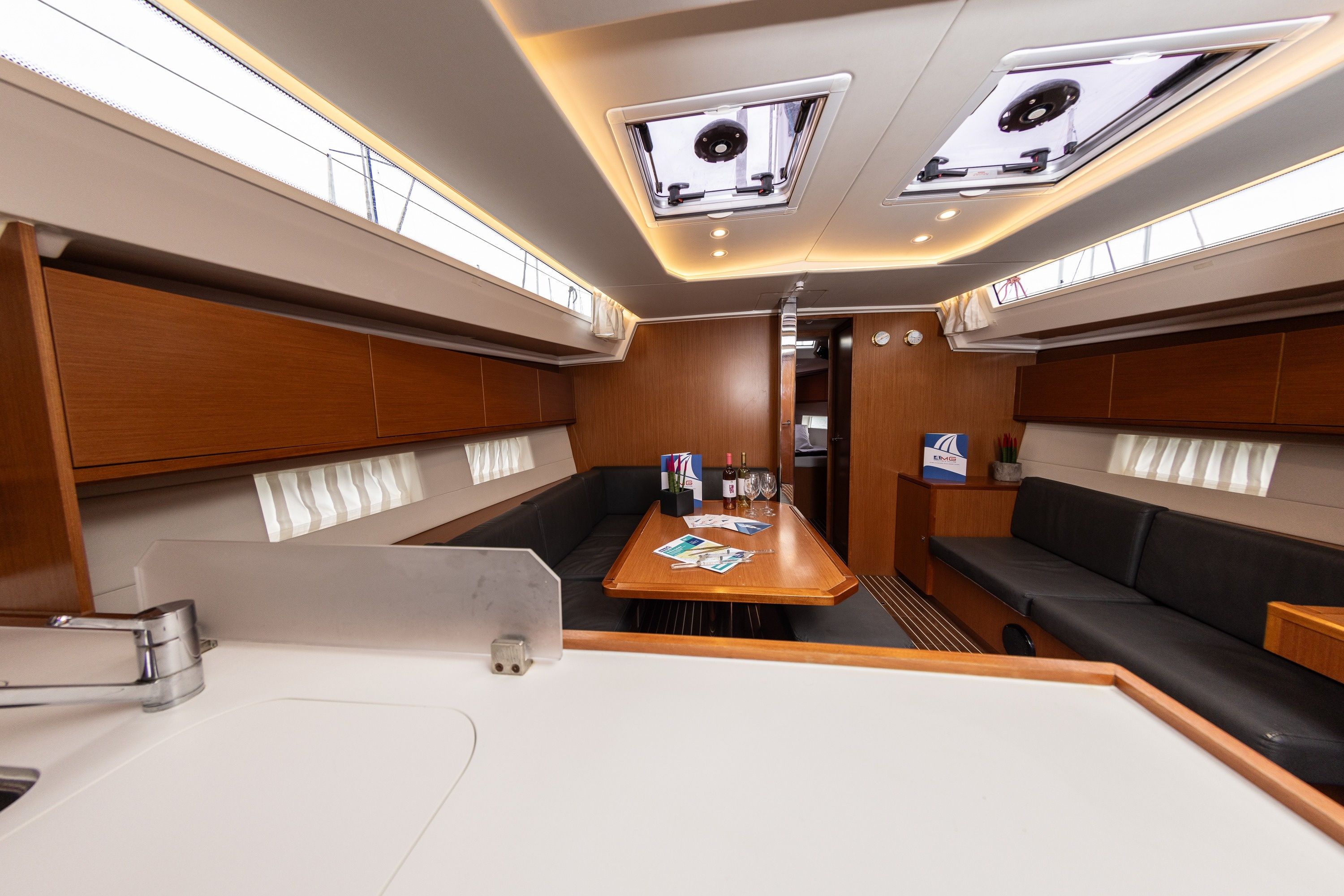 Bavaria C45 | Silver 1