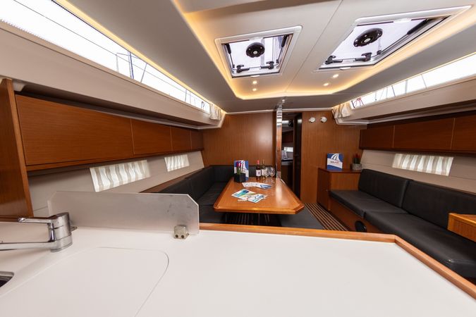 Bavaria C45 | Silver 1
