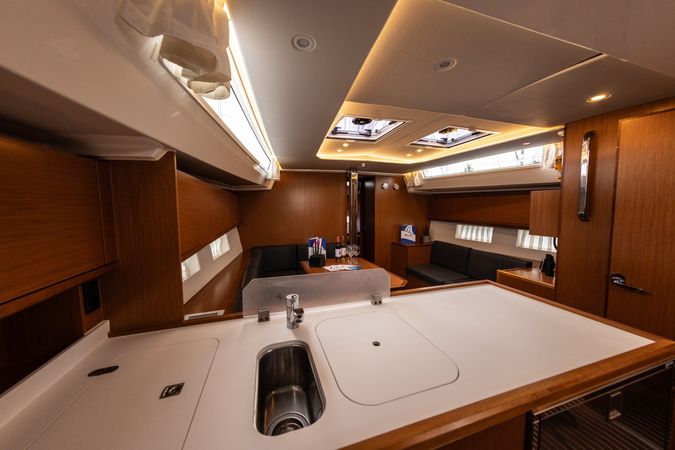 Bavaria C45 | Silver 1