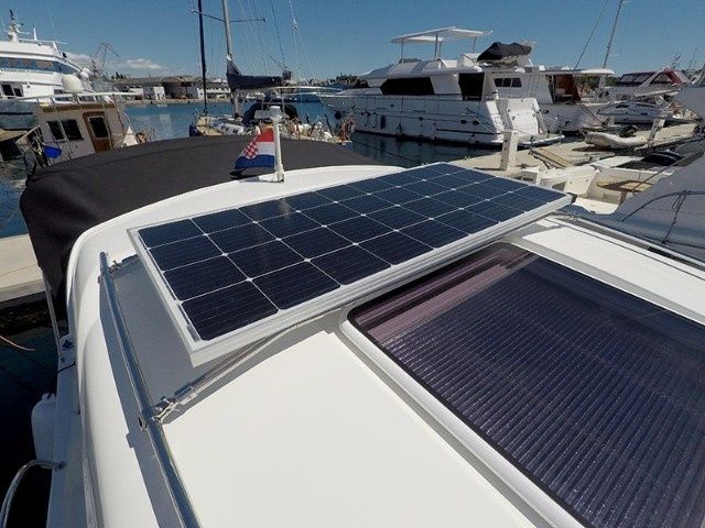 Beneteau Antares 8 | Lovre