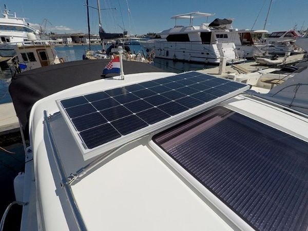 Beneteau Antares 8 | Lovre