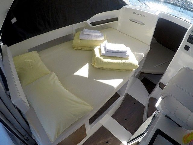 Beneteau Antares 8 | Lovre