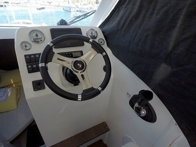 Beneteau Antares 8 | Lovre