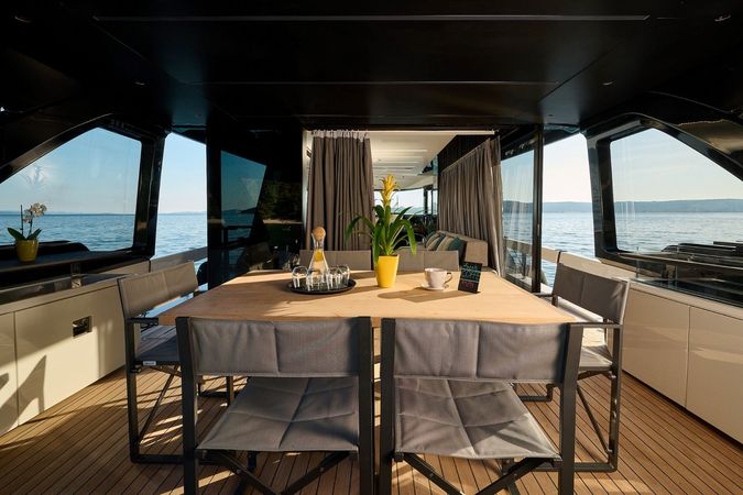 Explorer 62 | Blue Moon