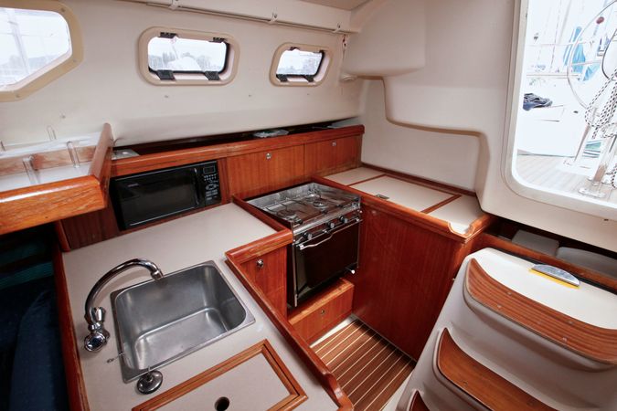 Hunter 326 | Polar Bear