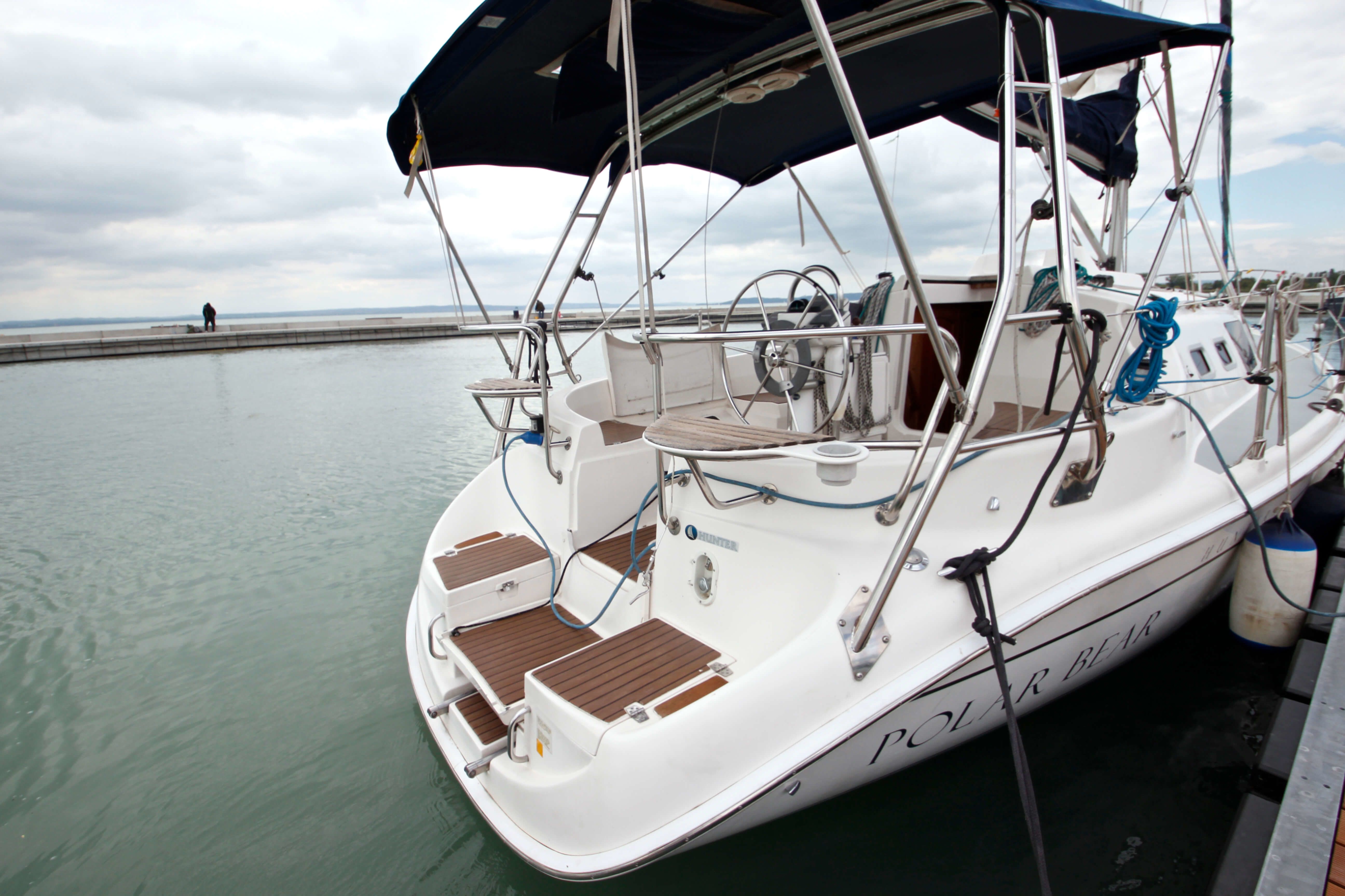 Hunter 326 | Polar Bear