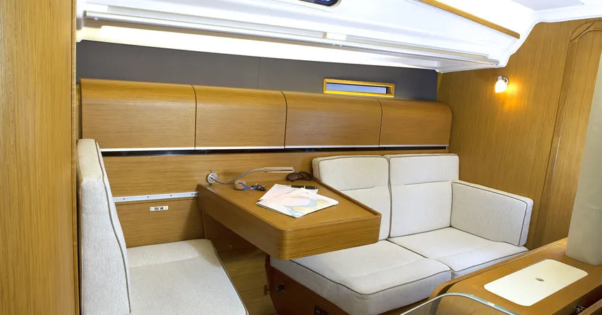 Dehler 38 | Mola 19 Breege45