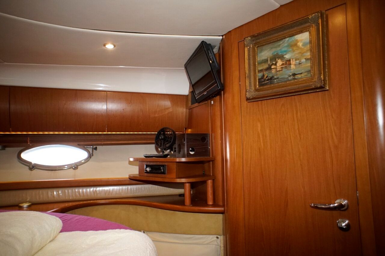 Gobbi 425 | Lady Veronika