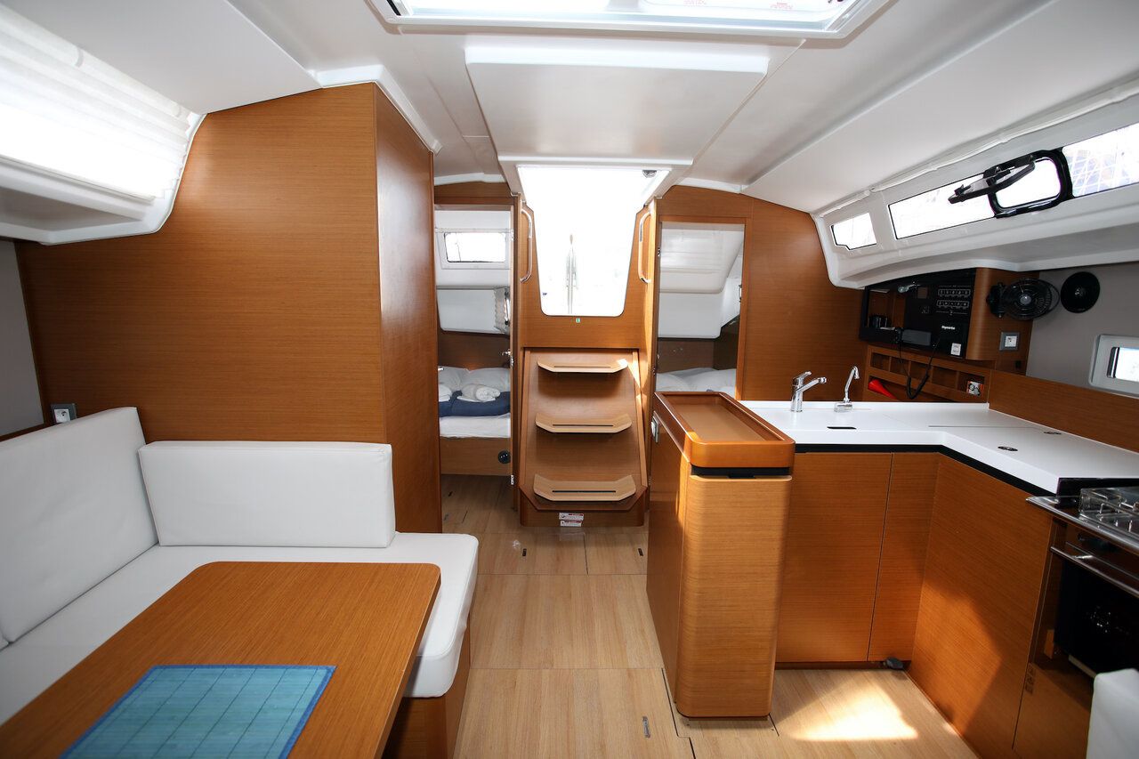 Jeanneau Sun Odyssey 410 | Deba