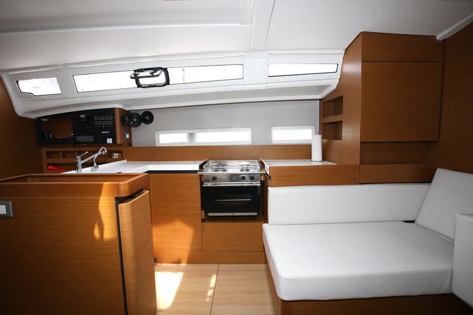 Jeanneau Sun Odyssey 410 | Deba