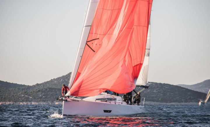 Elan E5 | Elaya