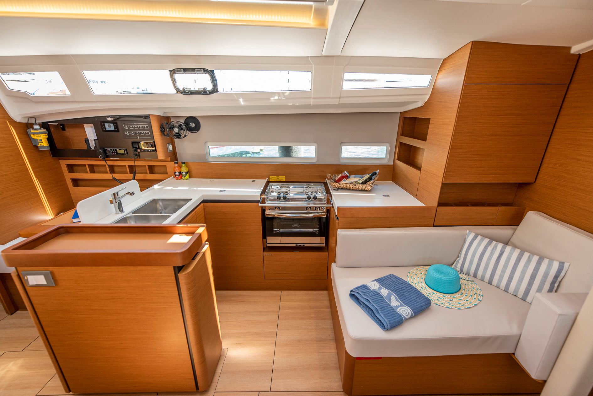 Jeanneau Sun Odyssey 410 | Garfish