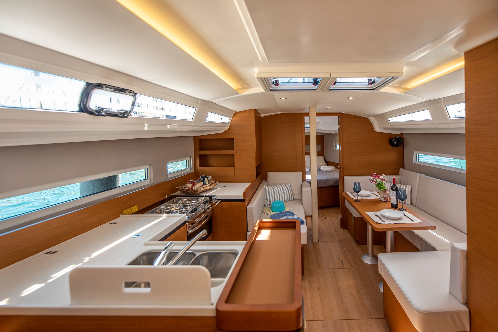 Jeanneau Sun Odyssey 410 | Garfish
