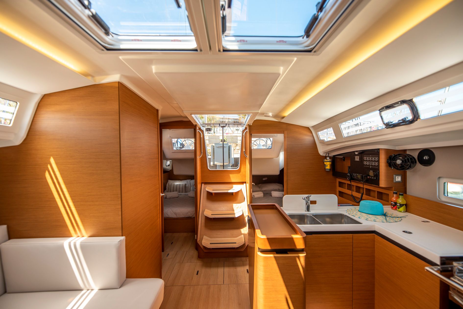 Jeanneau Sun Odyssey 410 | Garfish