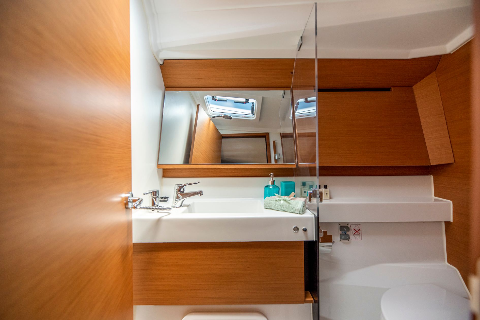 Jeanneau Sun Odyssey 410 | Garfish