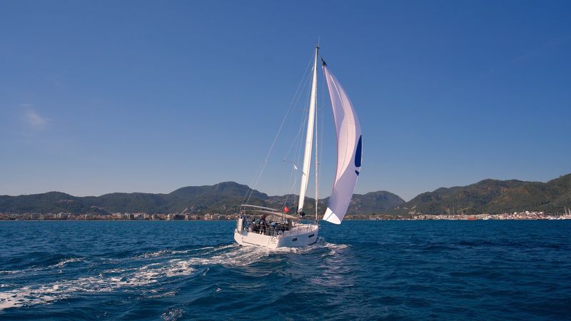 Jeanneau Sun Odyssey 410 | Sail Me