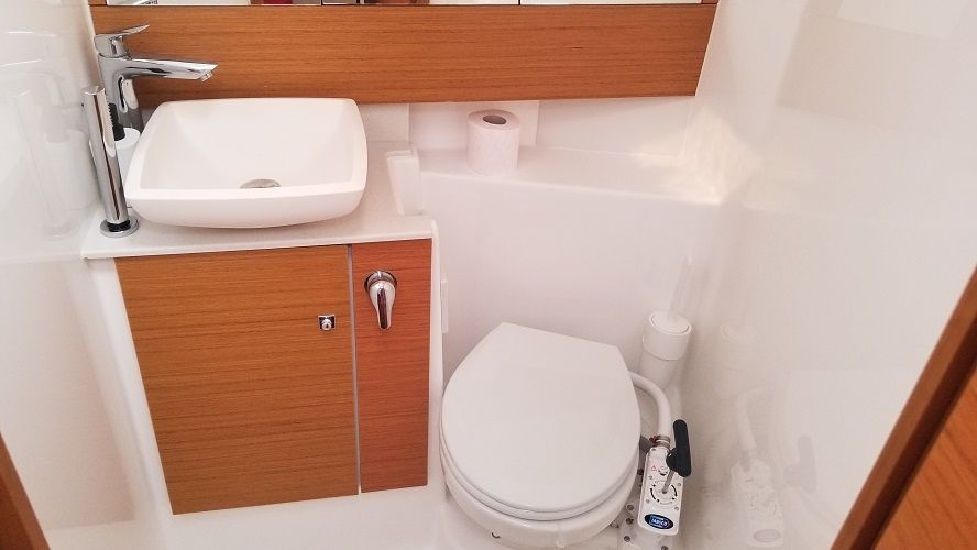 Dufour 430 | Kummsal