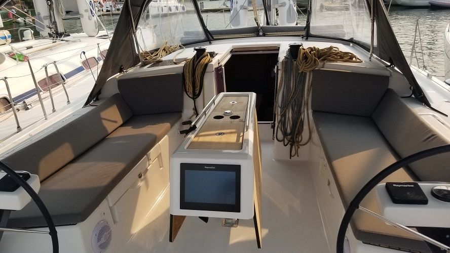 Dufour 430 | Kummsal