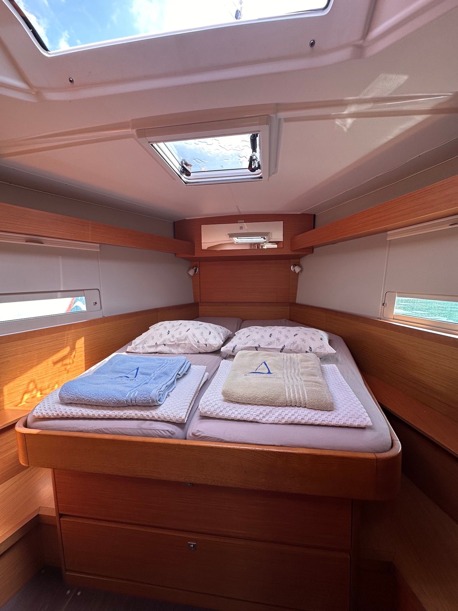 Dufour 430 | Kummsal