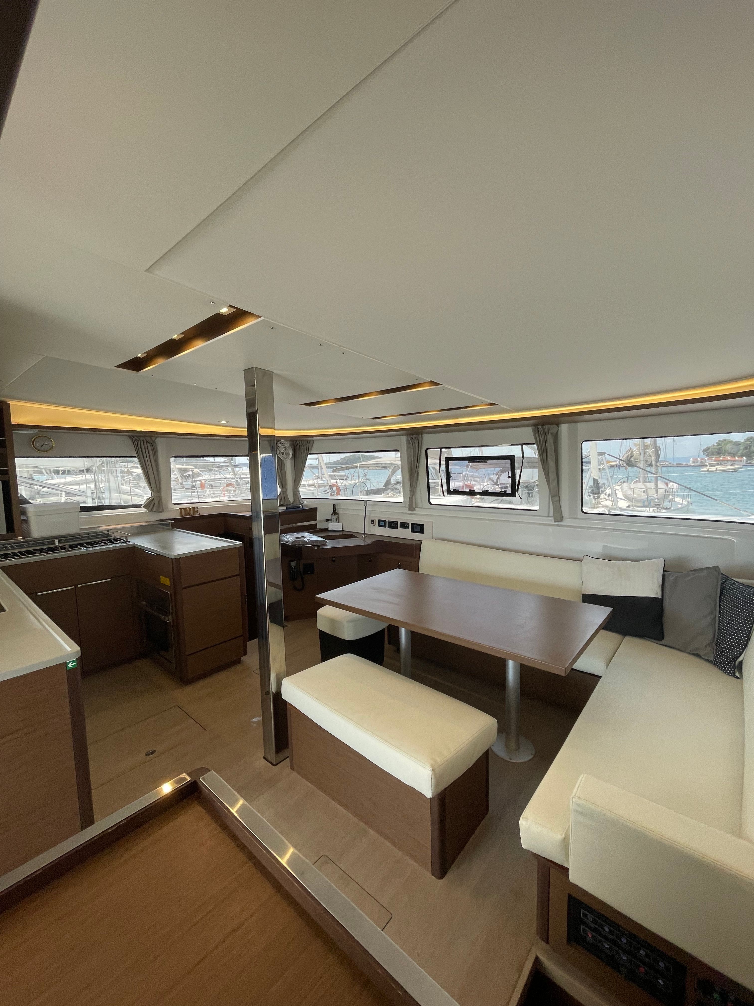 Lagoon 46 | Espabila