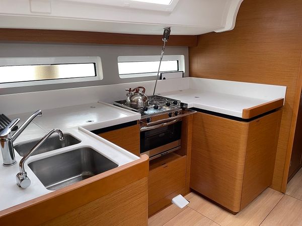 Jeanneau Sun Odyssey 490 | Iris