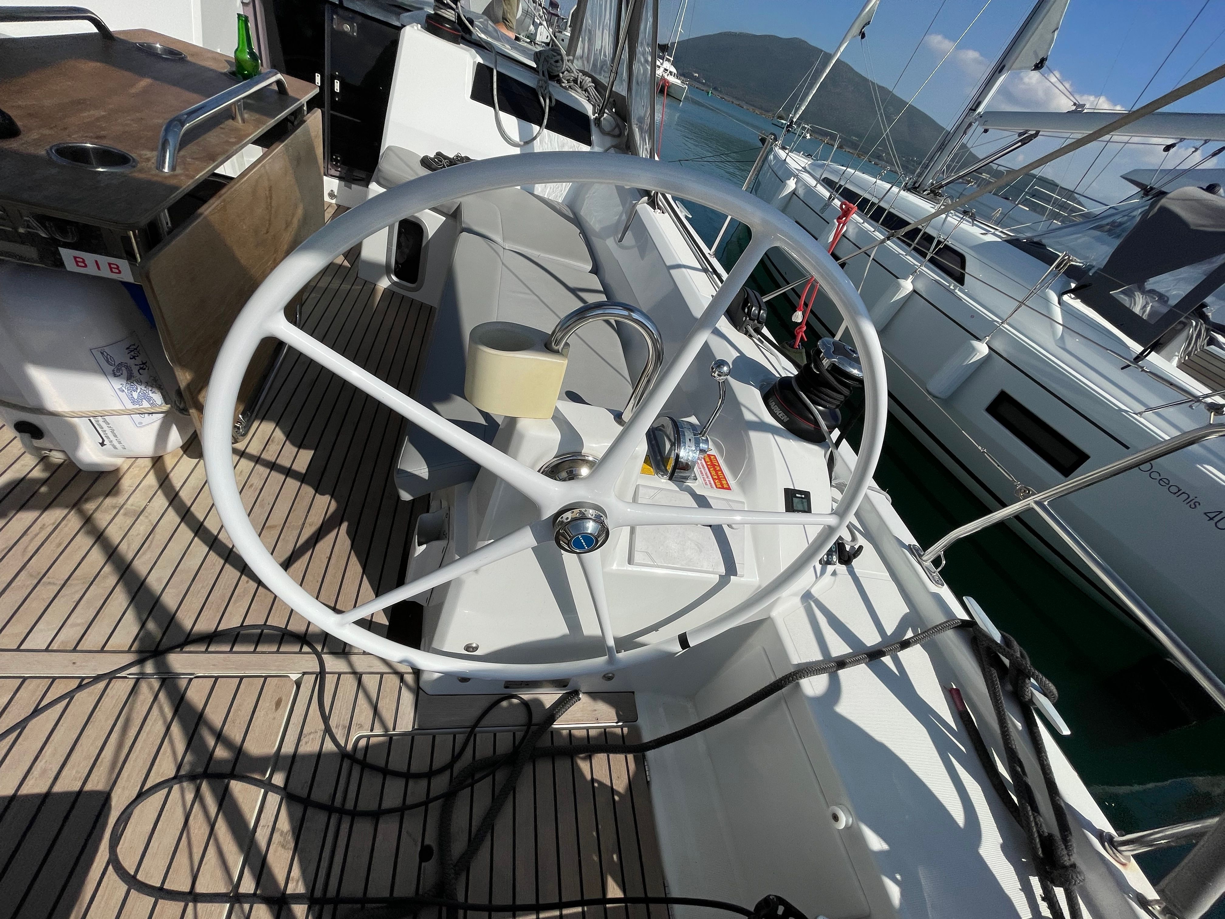 Beneteau Oceanis 40.1 | Alma Libre 7