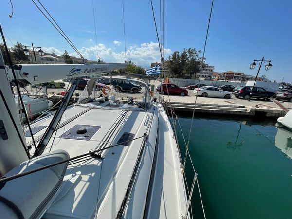 Beneteau Oceanis 40.1 | Alma Libre 7