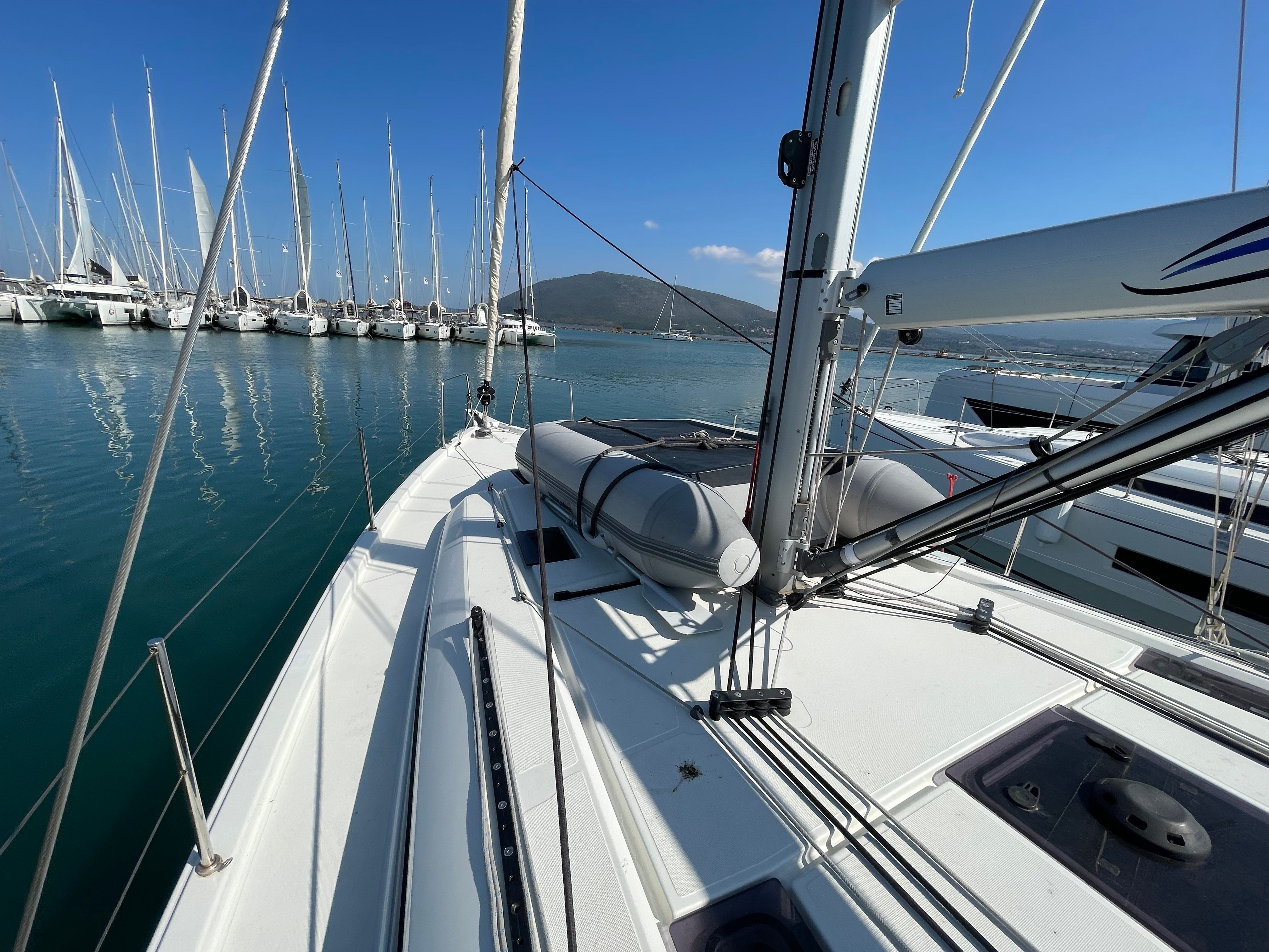 Beneteau Oceanis 40.1 | Alma Libre 7